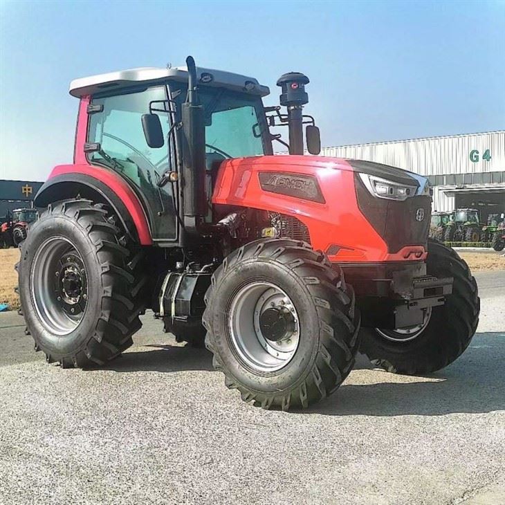 চায়না ফার্ম ট্রাক্টর স্যাডিং ট্রাক্টর SD2404